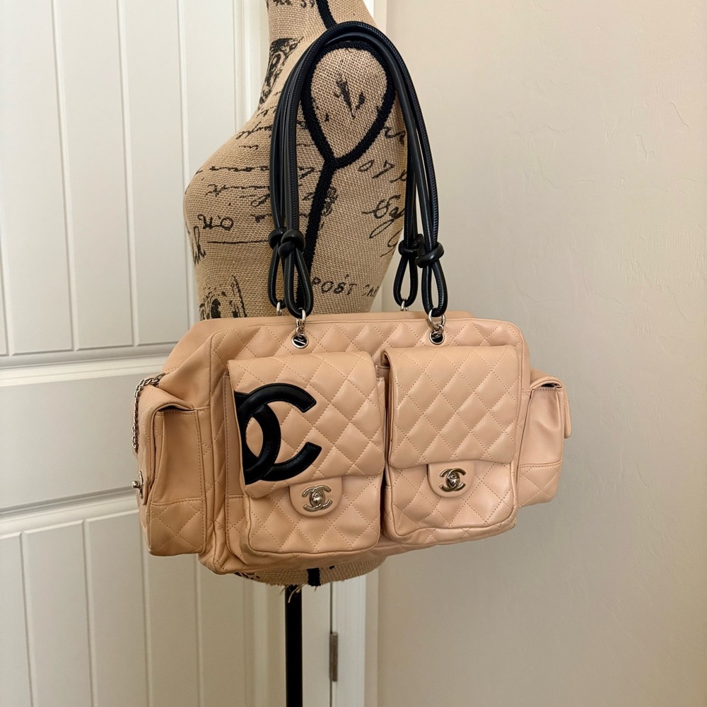 EXTRA PHOTOS Chanel Ligne Cambon Multipocket Reporter